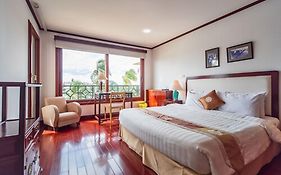Saigon Domaine Luxury Residences